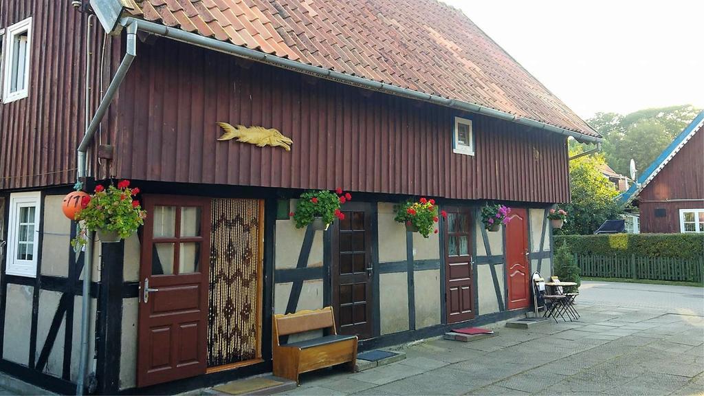 Guesthouse "Nakvyne Pas Zveja" Nagliu Street Nida Ngoại thất bức ảnh